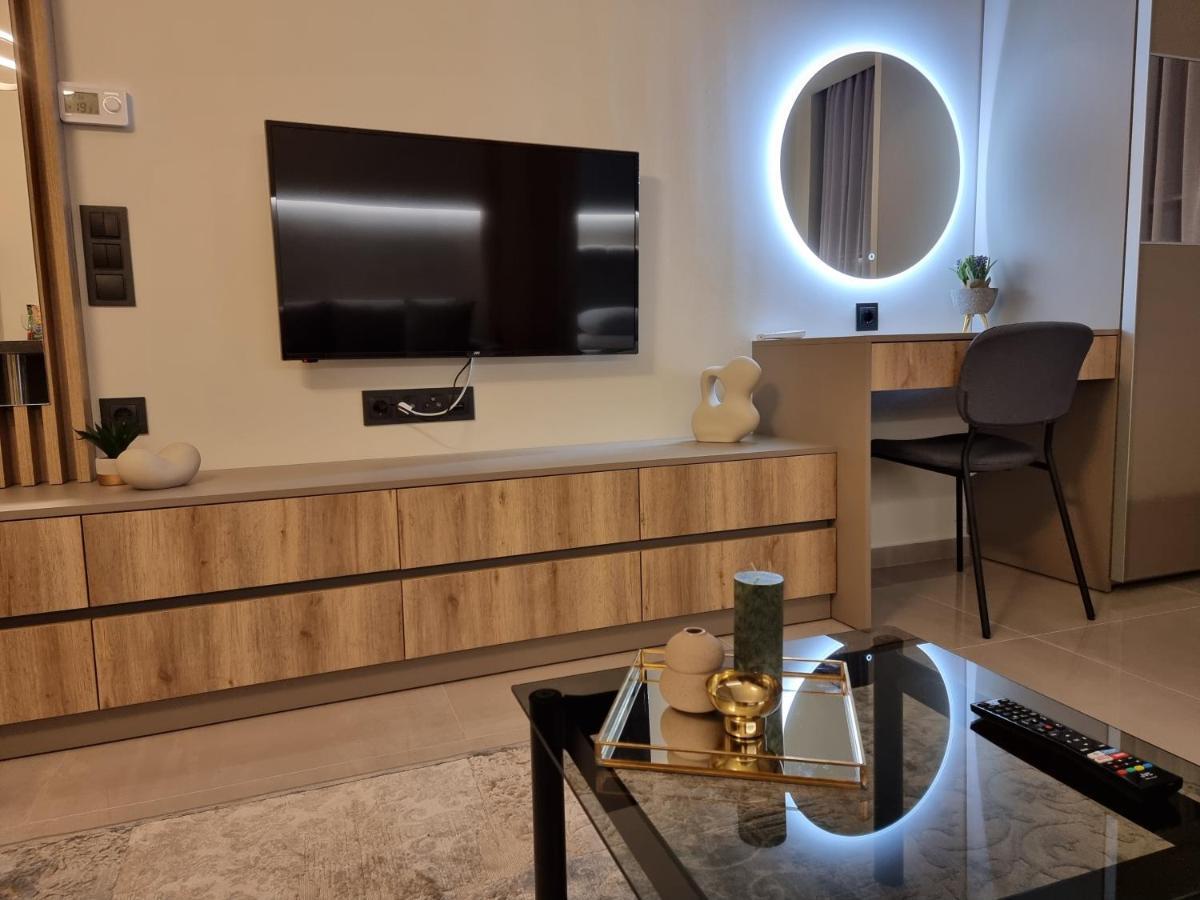 Iris City Center Premium Studio Tesalonika Bagian luar foto