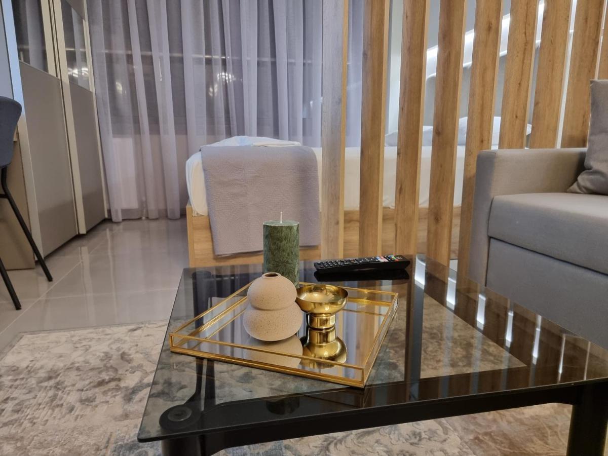Iris City Center Premium Studio Tesalonika Bagian luar foto