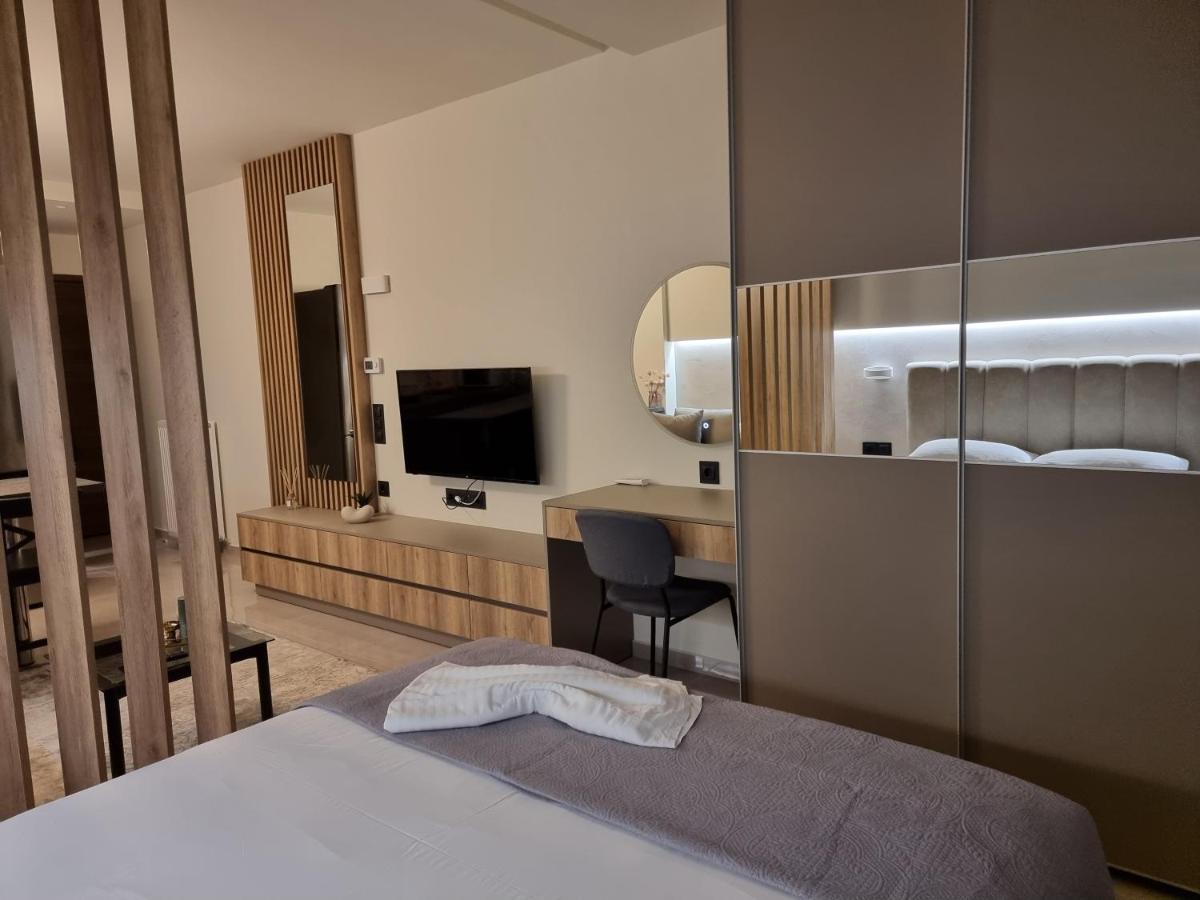Iris City Center Premium Studio Tesalonika Bagian luar foto