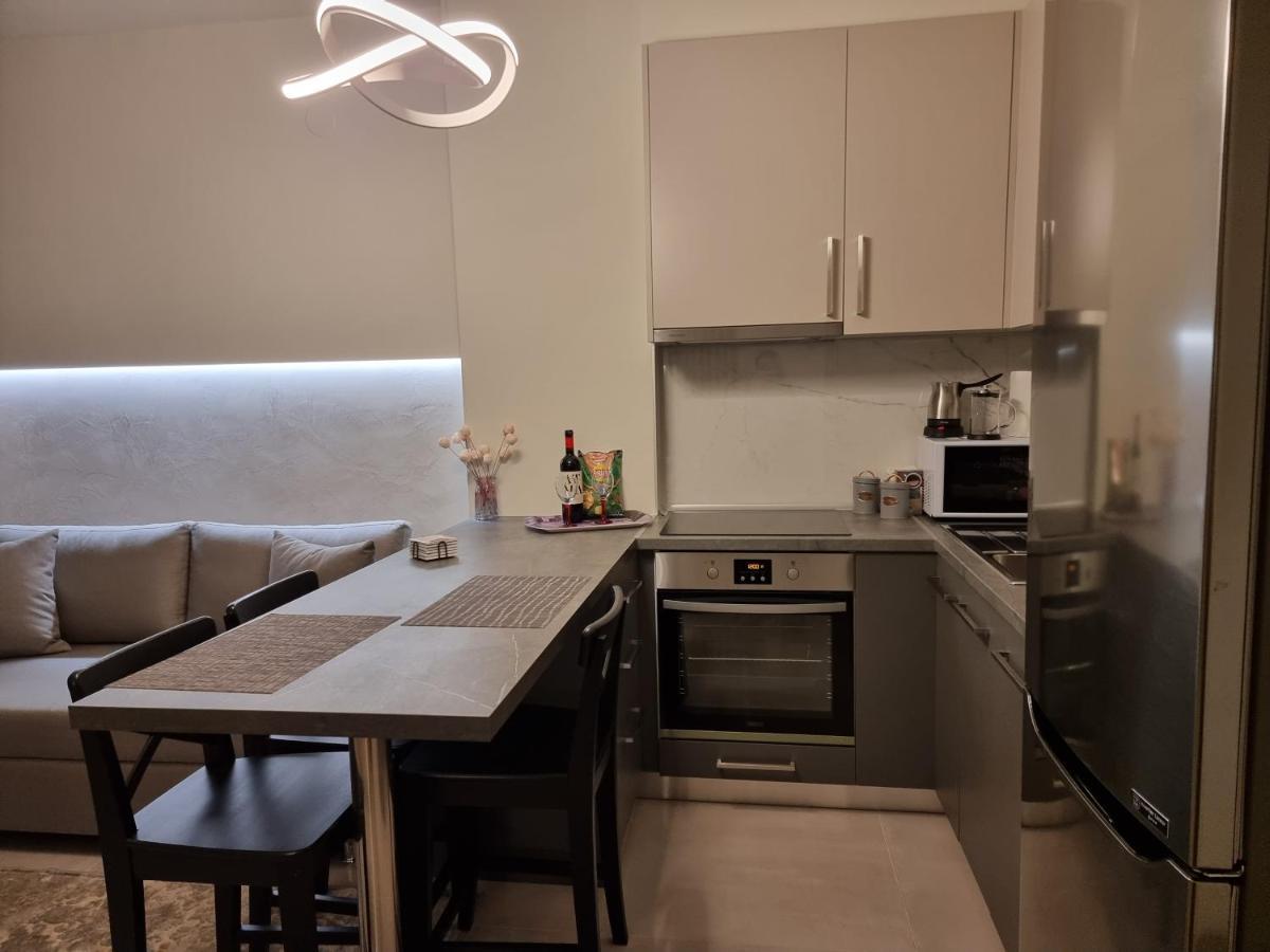 Iris City Center Premium Studio Tesalonika Bagian luar foto