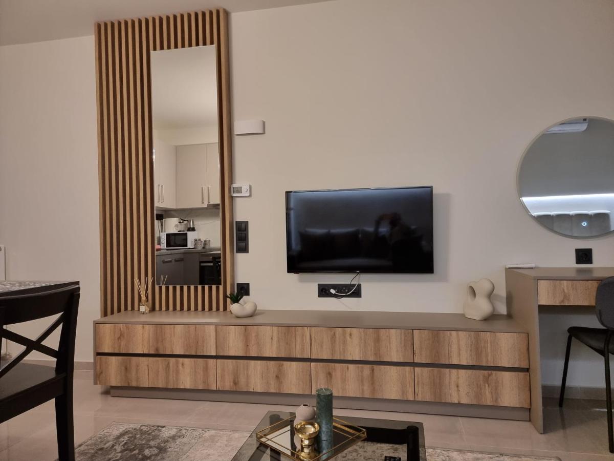 Iris City Center Premium Studio Tesalonika Bagian luar foto