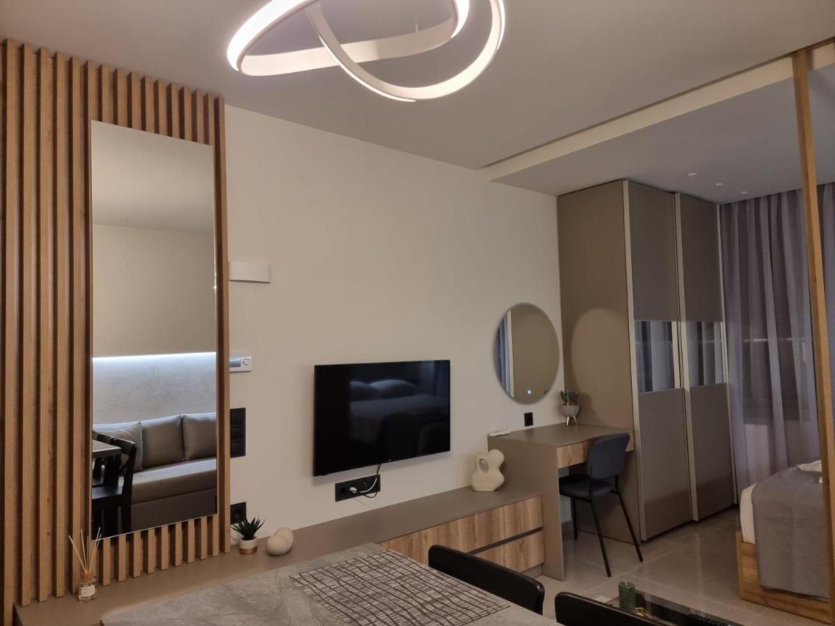 Iris City Center Premium Studio Tesalonika Bagian luar foto