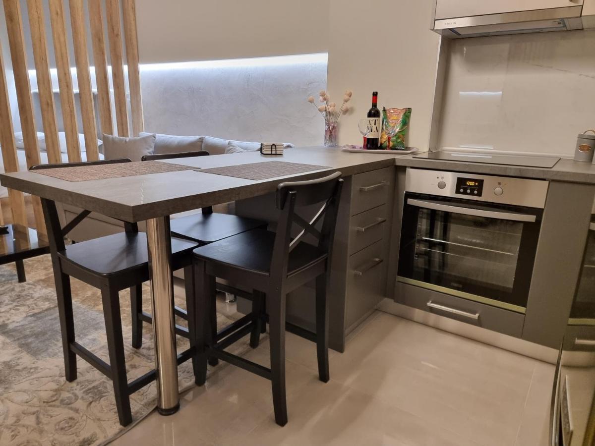 Iris City Center Premium Studio Tesalonika Bagian luar foto
