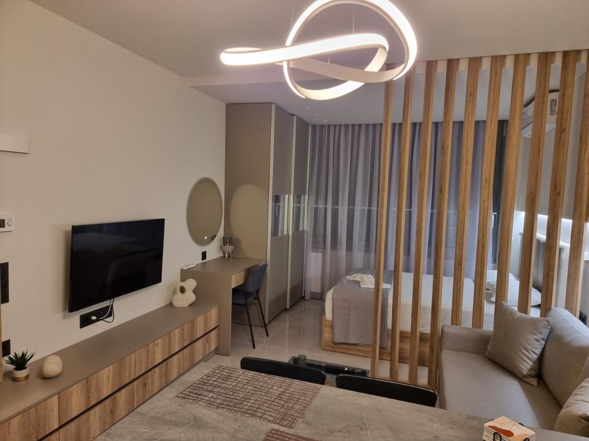 Iris City Center Premium Studio Tesalonika Bagian luar foto